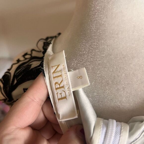 Erin floral black and white sheath dress mini length size 8 EUC - Picture 4 of 4